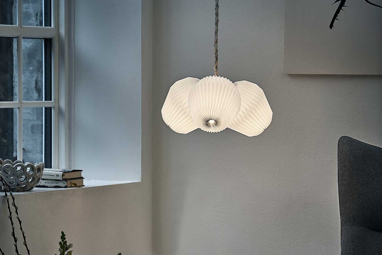 LeKlint130_Bouquet3_pendant_lifestyle_2